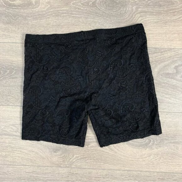 Aritzia Talula Lace Biker Shorts Mid Rise Stretchy Sheer Black Size Small - Picture 9 of 14